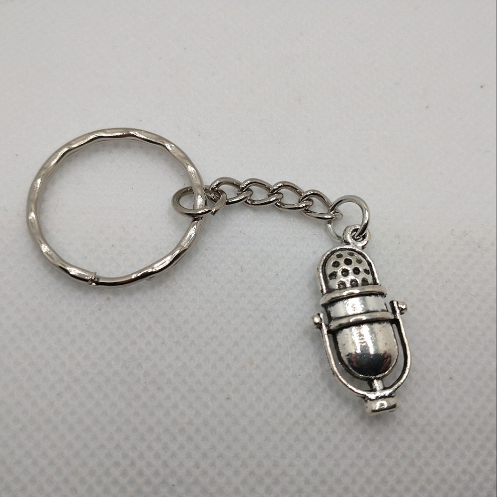 🧁 3/$30 Drop the Mic Silver Metal Keychain NEW